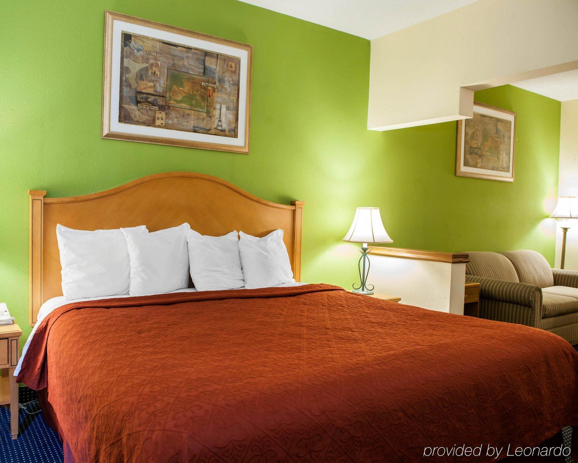 Quality Inn & Suites Anderson I-69 Esterno foto
