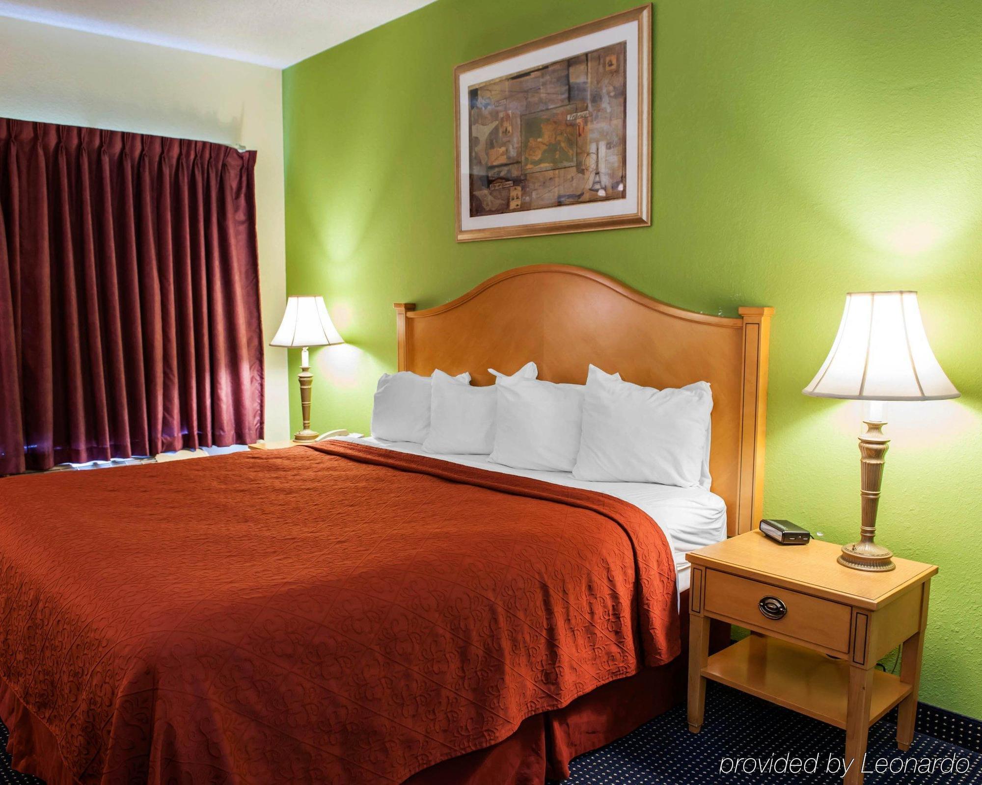 Quality Inn & Suites Anderson I-69 Esterno foto