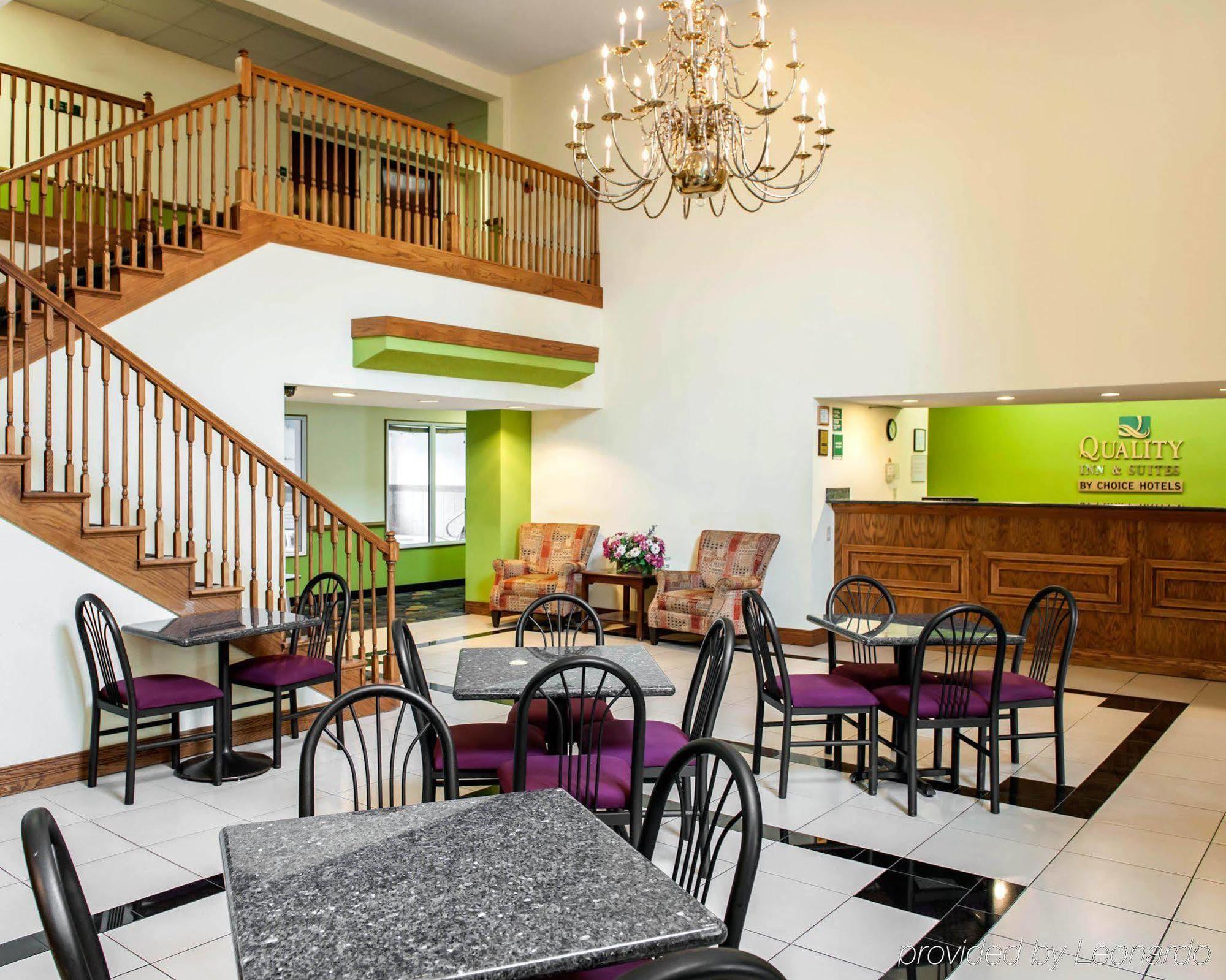 Quality Inn & Suites Anderson I-69 Esterno foto